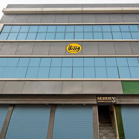 Itsy Hotels Sehdev Residency, Near Golden Temple Амритсар Екстериор снимка