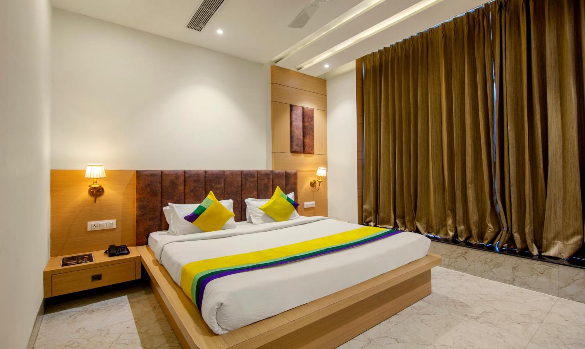 Itsy Hotels Sehdev Residency, Near Golden Temple Амритсар Екстериор снимка