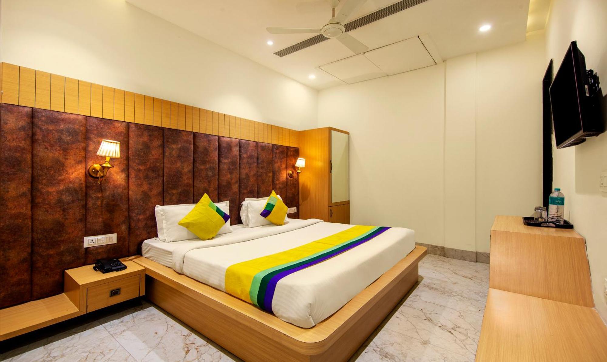 Itsy Hotels Sehdev Residency, Near Golden Temple Амритсар Екстериор снимка