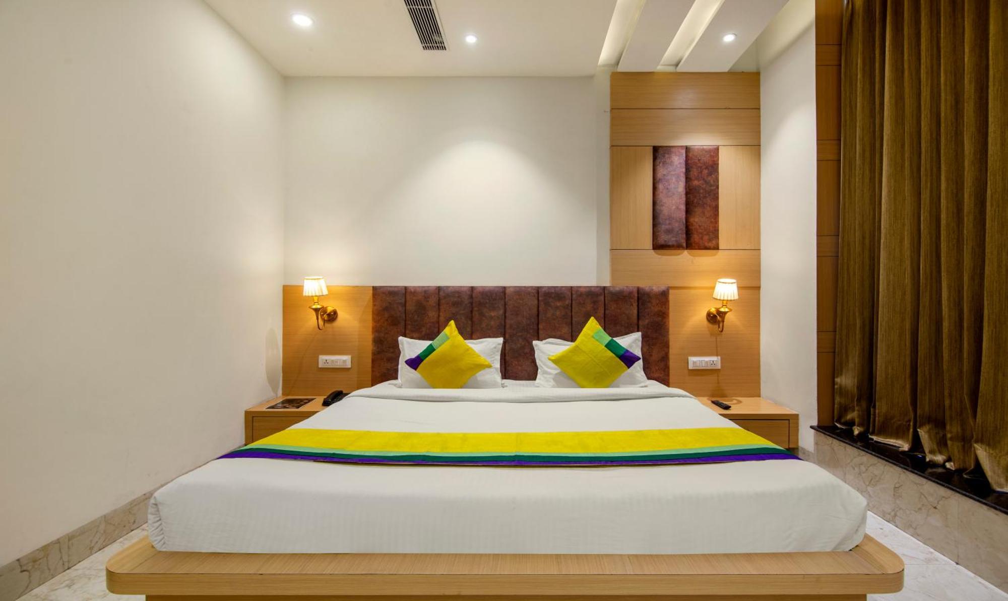 Itsy Hotels Sehdev Residency, Near Golden Temple Амритсар Екстериор снимка