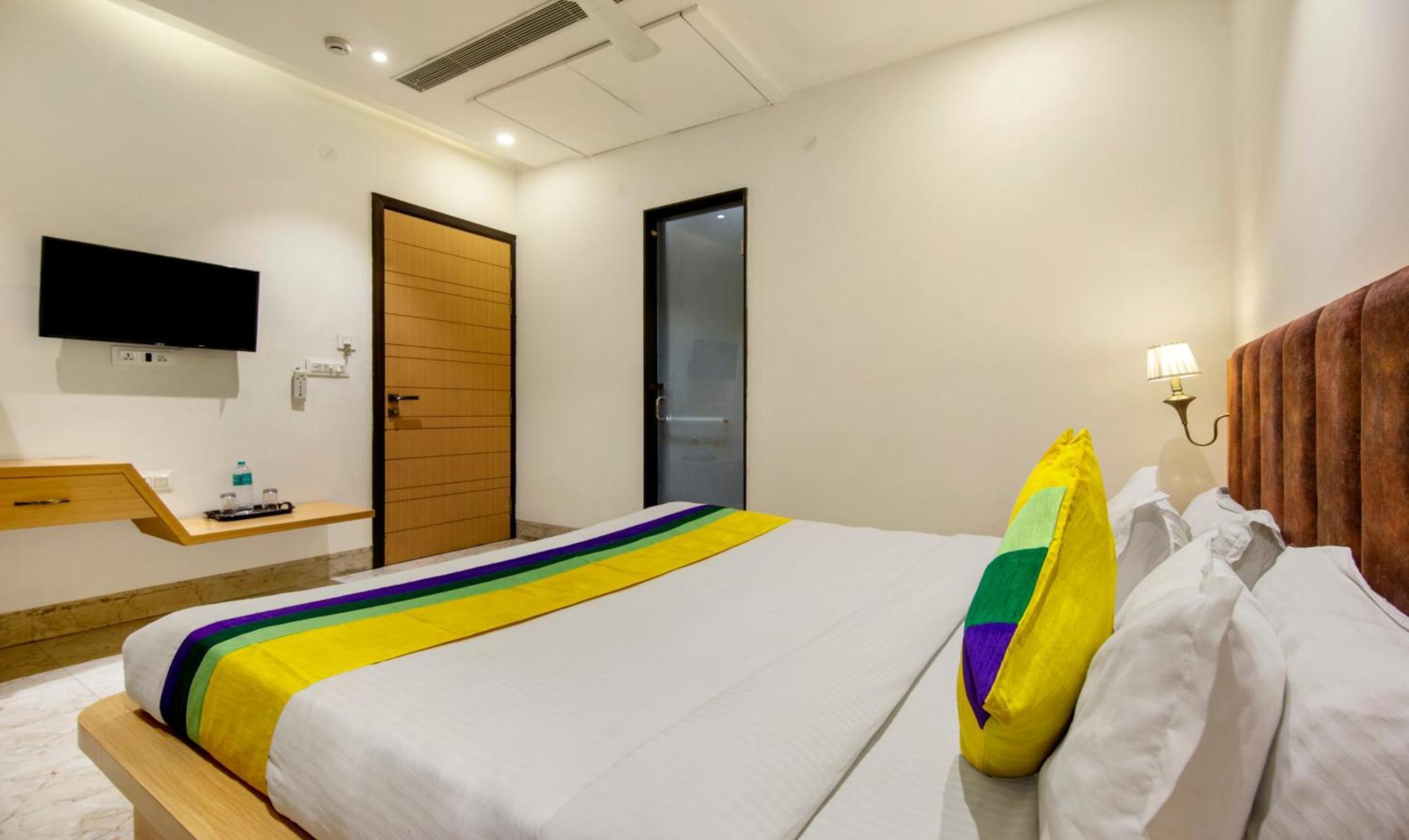Itsy Hotels Sehdev Residency, Near Golden Temple Амритсар Екстериор снимка