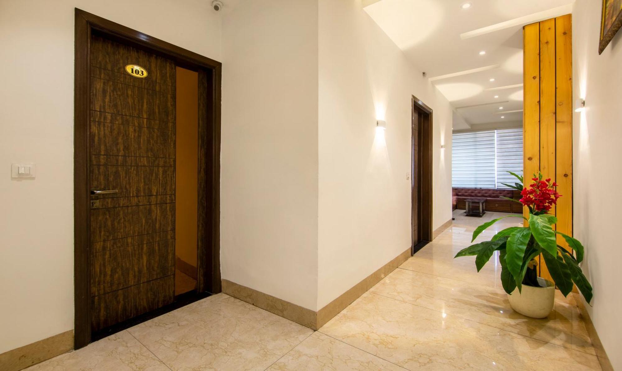 Itsy Hotels Sehdev Residency, Near Golden Temple Амритсар Екстериор снимка