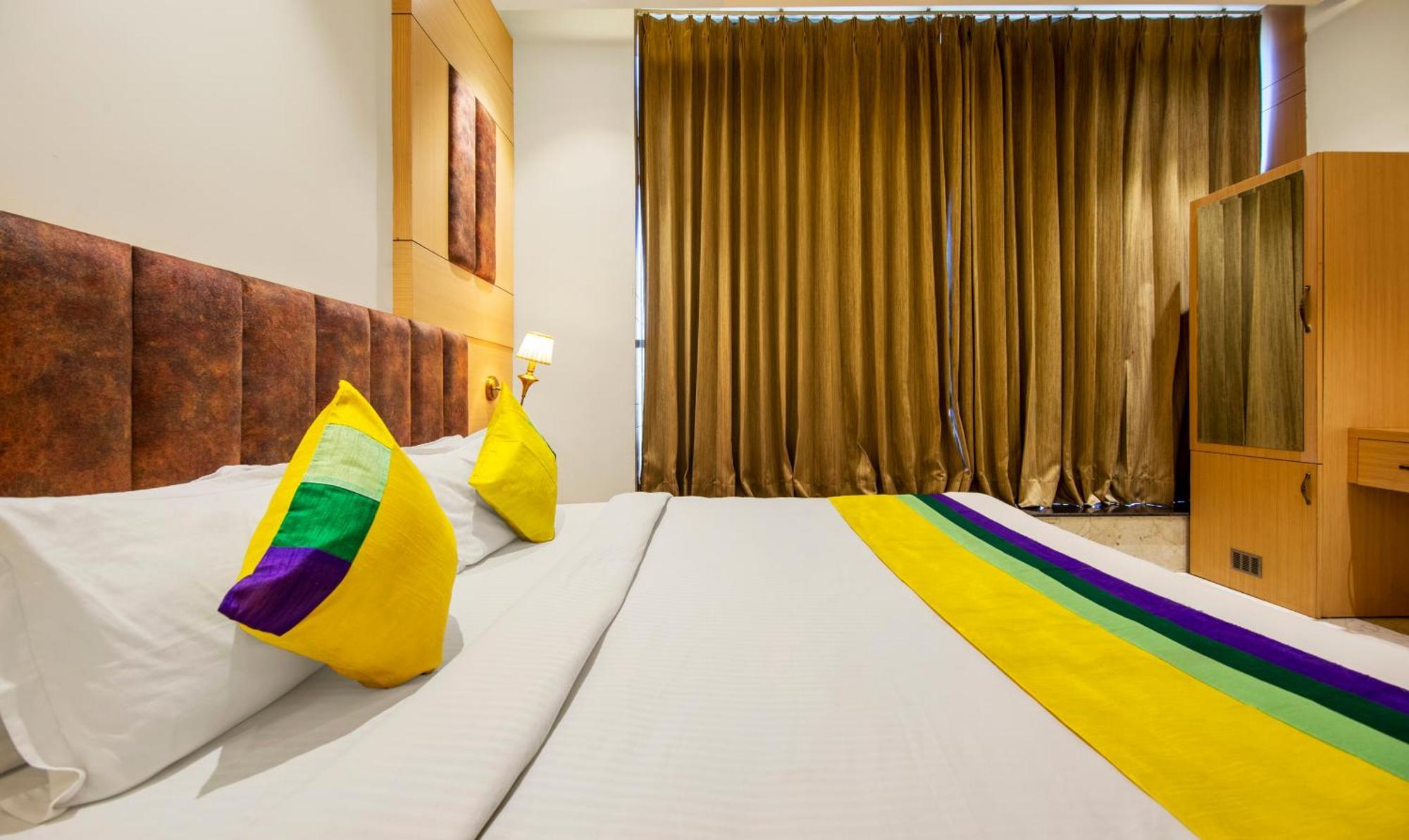Itsy Hotels Sehdev Residency, Near Golden Temple Амритсар Екстериор снимка